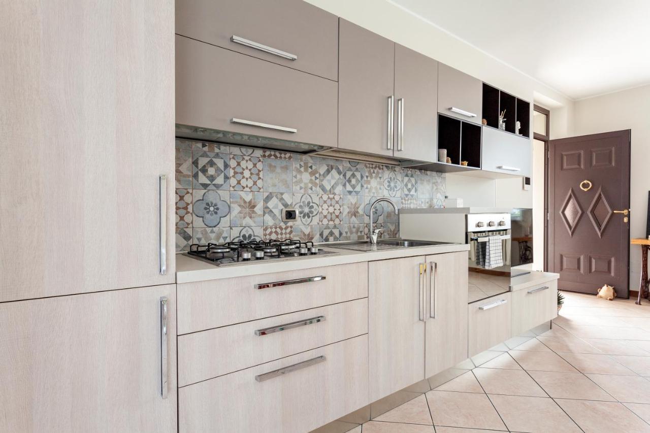 Apartment Misiadele Carnago Екстериор снимка