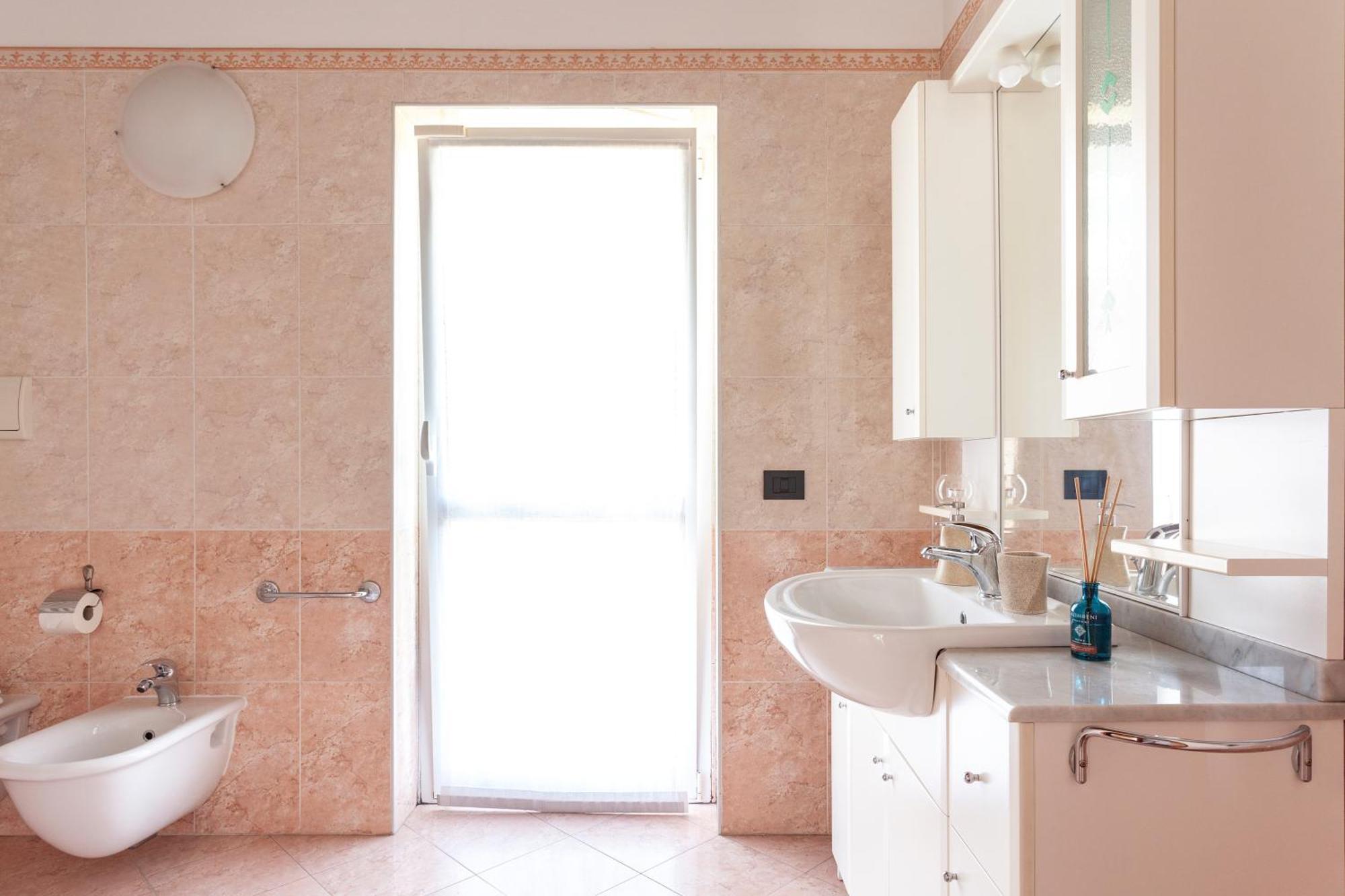 Apartment Misiadele Carnago Екстериор снимка