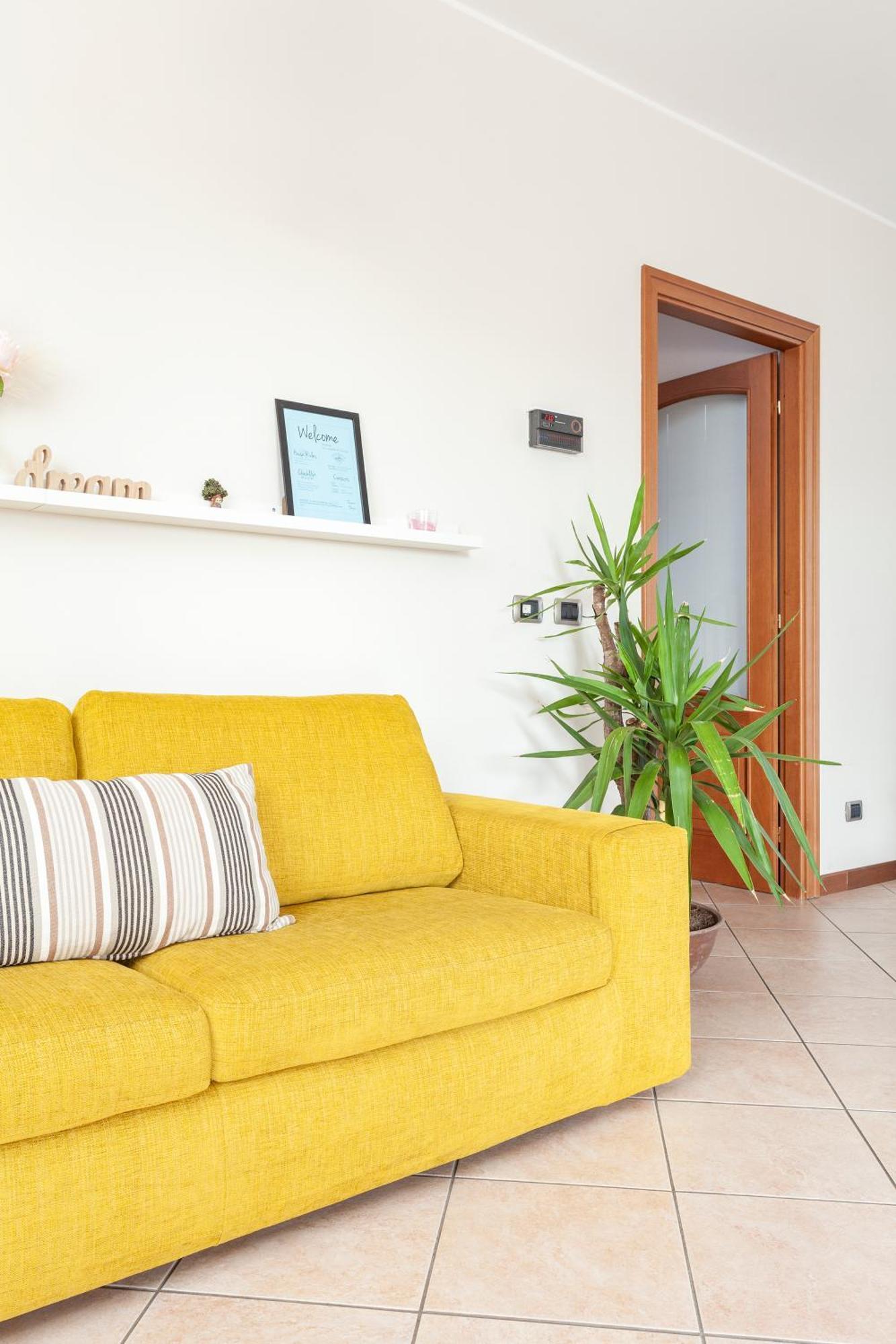 Apartment Misiadele Carnago Екстериор снимка